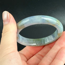 Load image into Gallery viewer, 62153 53.0mm Pastel Purple Oval Jadeite Bangle
