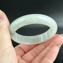 Load image into Gallery viewer, M3657 57.2mm  Light Green Jadeite Bangle
