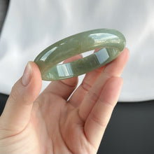 Load image into Gallery viewer, 101157 57.5mm Olive Green Furong Base Jadeite Bangle
