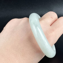 Load image into Gallery viewer, M3657 57.2mm  Light Green Jadeite Bangle
