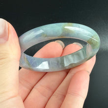 Load image into Gallery viewer, 62153 53.0mm Pastel Purple Oval Jadeite Bangle
