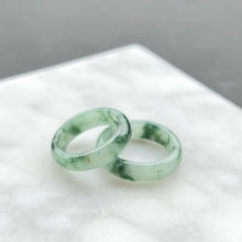 Load image into Gallery viewer, 41488 Icy Green Floral Type A Jadeite Ring
