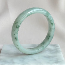 Load image into Gallery viewer, 30859 58.8mm White with Green Florals Jadeite Bangle
