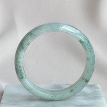 Load image into Gallery viewer, 30859 58.8mm White with Green Florals Jadeite Bangle
