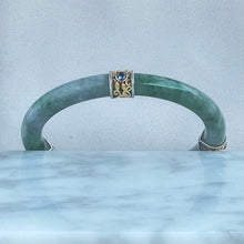 Load image into Gallery viewer, 70353 54.5mm Chantilly Lace Series Slim Cut Green with Blue Sapphire Rounded Jadeite Bangle
